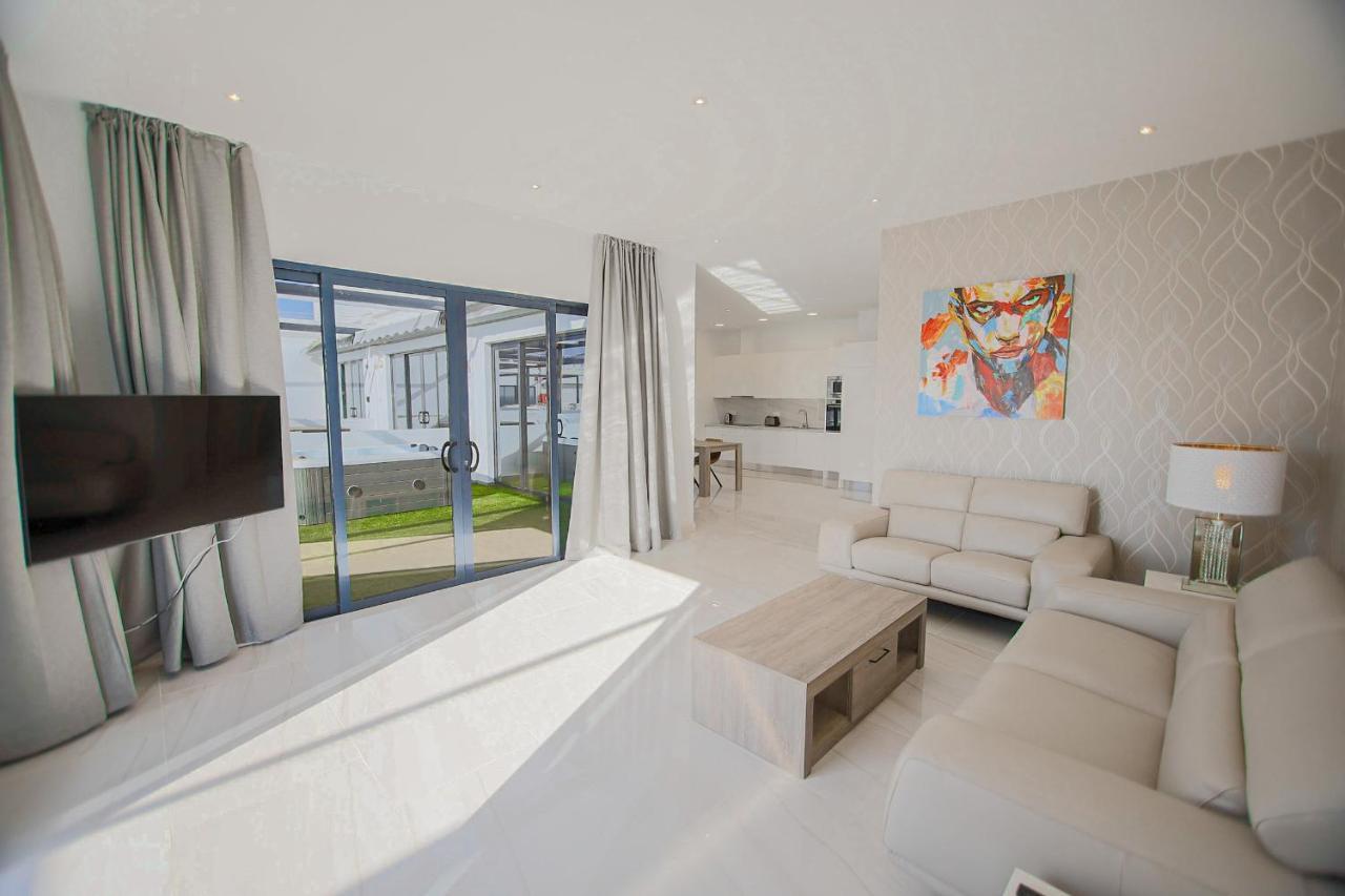 Atlantico Plaza Suite 6A - 2 Beds - 2 Baths Puerto del Carmen  Bagian luar foto
